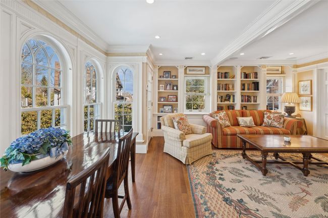 Sitting room/ den located off the kitchen | Image 9