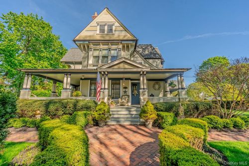 103 Highland Ave, Northport, NY, 11768-1611 | Card Image