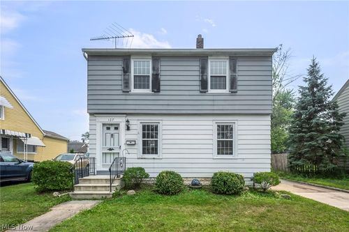 127 Lafayette St, Elyria, OH, 44035-3922 | Card Image