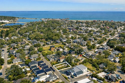 112 Dukes County Ave, Oak Bluffs, MA, 02557-6850 | Card Image