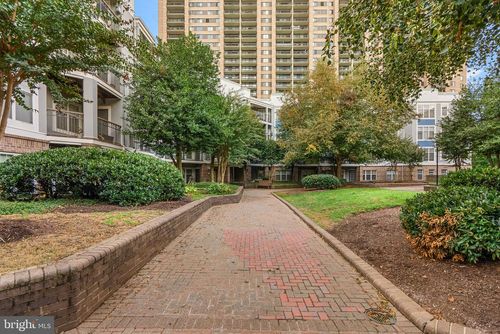 apt-302-5563 Seminary Rd, FALLS CHURCH, VA, 22041-3567 | Card Image