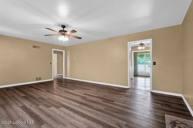 613 W Avenue F, House other with 2 bedrooms, 1 bathrooms and null parking in Muleshoe TX | Image 7
