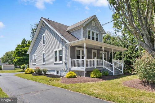 16 Holloway Ln, BORDENTOWN, NJ, 08505-2605 | Card Image