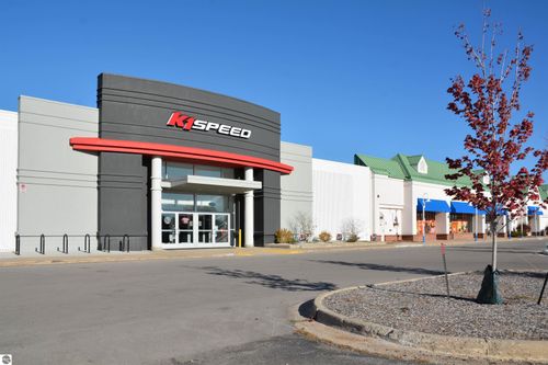 1212 W South Airport Rd, Traverse City, MI, 49686-4759 | Card Image