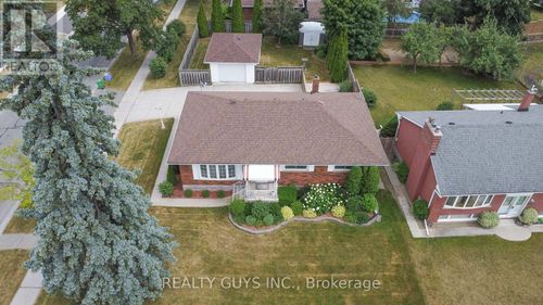 1066 Glebemount Cres, Peterborough, ON, K9H6M3 | Card Image