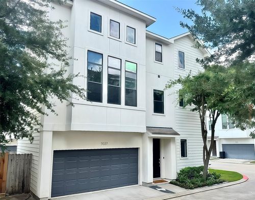 9027 Laverne Cres, Houston, TX, 77080-6760 | Card Image