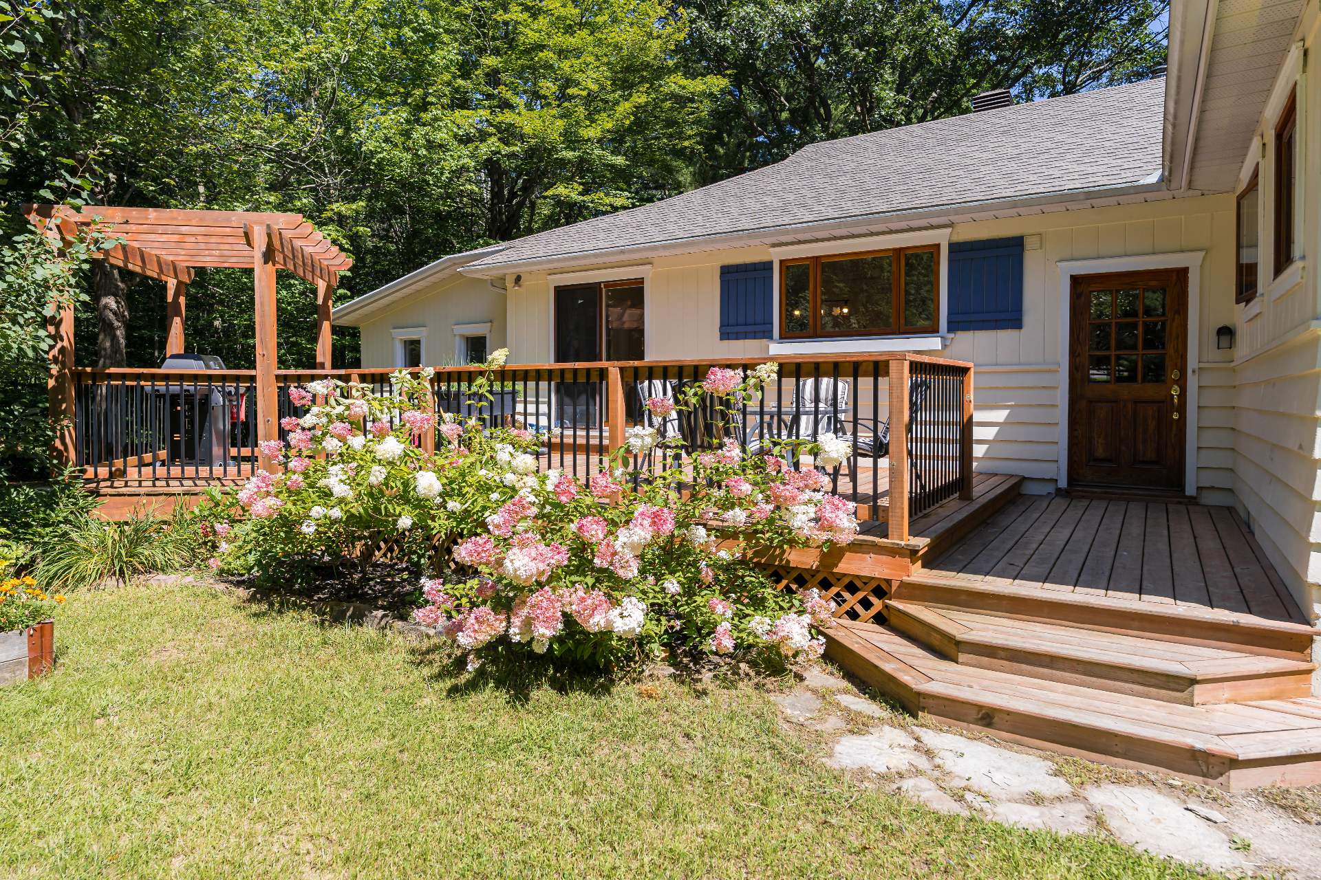 Residential in Vaudreuil-Dorion 5