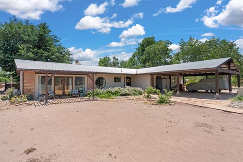 454 E Ella Dr, Corrales, NM, 87048-7604 | Card Image