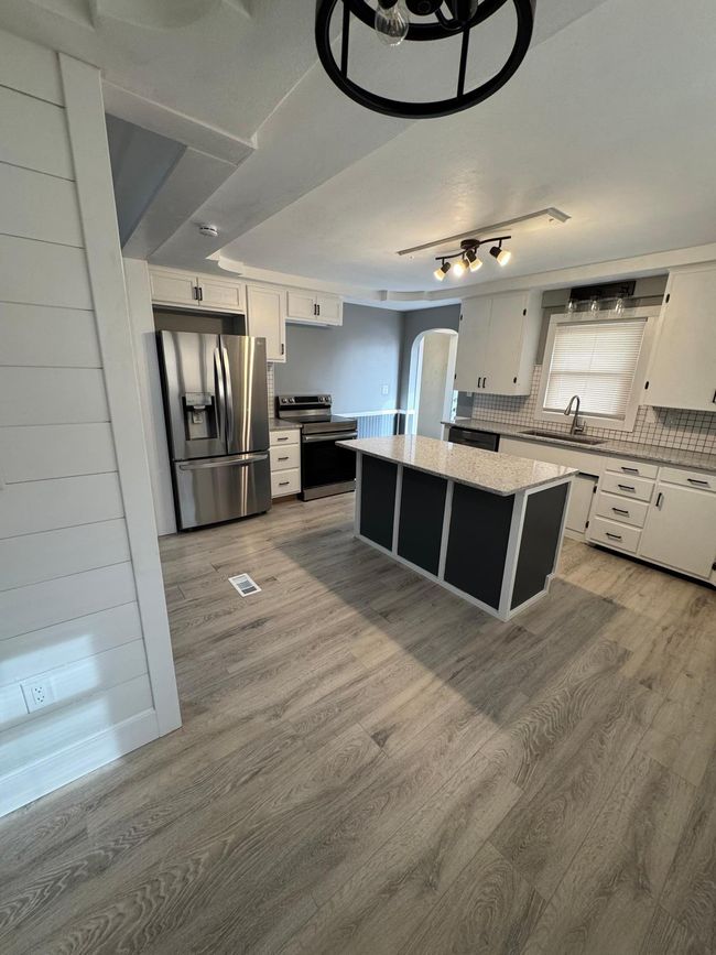 KITCHEN | Image 14