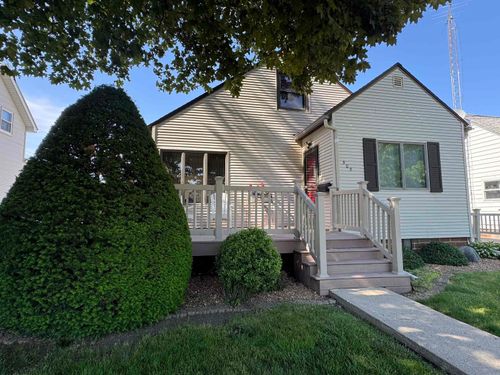 505 1st Ave, Ackley, IA, 50601-1331 | Card Image