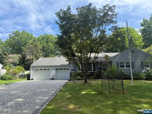 26 Garnett Pl, Norwood, NJ, 07648-1242 | Card Image