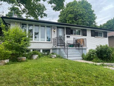 322 Hillcroft St, House other with 3 bedrooms, 2 bathrooms and 3 parking in Oshawa ON | Image 1