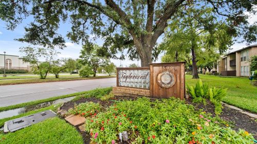 126-1500 Bay Area Blvd, Houston, TX, 77058-2100 | Card Image