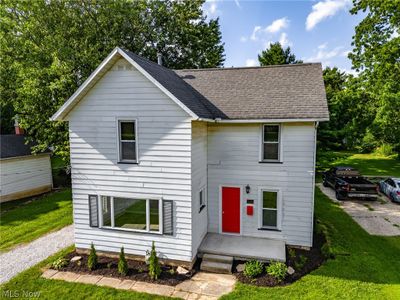 526 W Main Street, House other with 3 bedrooms, 2 bathrooms and null parking in Bellevue OH | Image 1