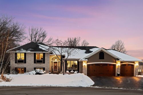 305 Pondview Ln, Chaska, MN, 55318-2873 | Card Image