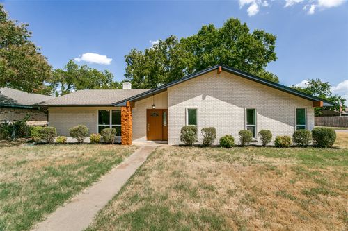 1909 Plymouth Court, Arlington, TX, 76013 | Card Image