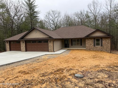 183 Natchez Cir, Crossville, TN, 38558-4517 | Card Image