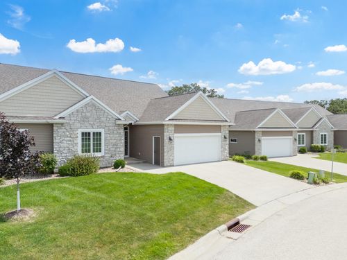 2838 Ivory Rd Ne, Rochester, MN, 55906-5600 | Card Image