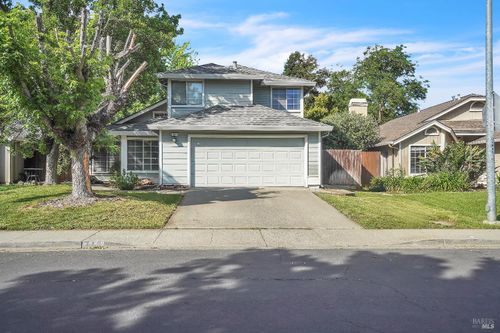 719 Raven Drive, Vacaville, CA, 95687 | Card Image