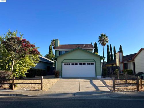 181 Yachtsman Dr, Vallejo, CA, 94591-7728 | Card Image