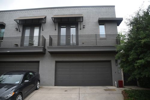 2815 Merrimac St, Fort Worth, TX, 76107-2233 | Card Image