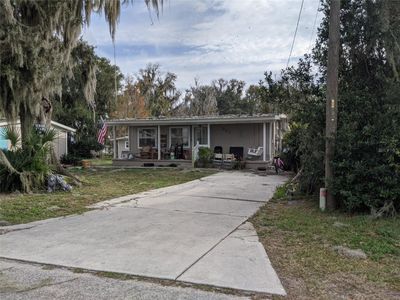 681 Cr 485a, House other with 1 bedrooms, 1 bathrooms and null parking in Lake Panasoffkee FL | Image 1