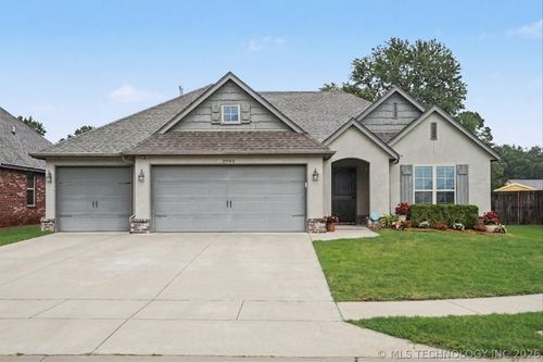 2904 Mobile St, Broken Arrow, OK, 74011-7846 | Card Image