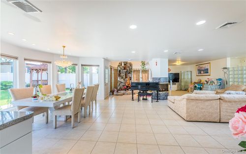 19 Wayside Ln, Wantagh, NY, 11793-1306 | Card Image