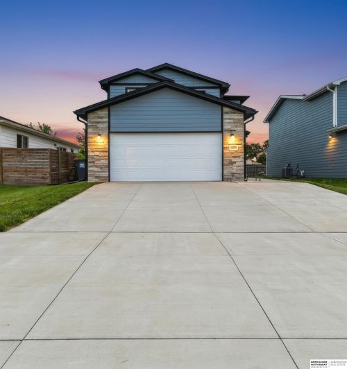 1640 Sw 28th St, Lincoln, NE, 68522-4503 | Card Image