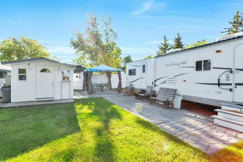 46 Points West Resort, Sylvan Lake, AB, T4S1E1 | Card Image