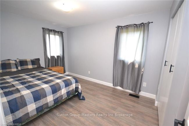 1038 Woodbine Rd, House other with 3 bedrooms, 3 bathrooms and 5 parking in Kingston ON | Image 14