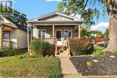 5 Stuart Avenue, St. Catharines (Downtown), ON, L2R1M5 | Card Image