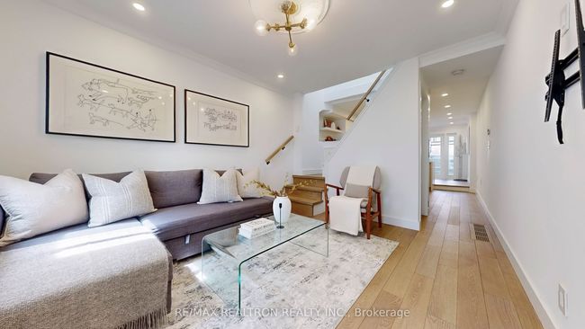 92 Walpole Ave, House attached with 2 bedrooms, 1 bathrooms and null parking in Toronto ON | Image 9