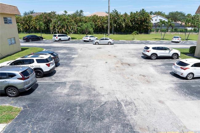 APT-23C - 5140 Sw 40 Th Ave, Condo with 2 bedrooms, 2 bathrooms and null parking in Fort Lauderdale FL | Image 47