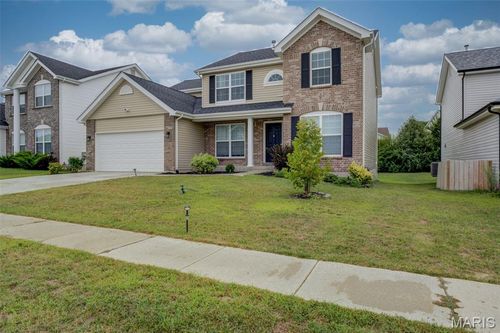 138 Prairie Wind Dr, Wentzville, MO, 63385-2747 | Card Image