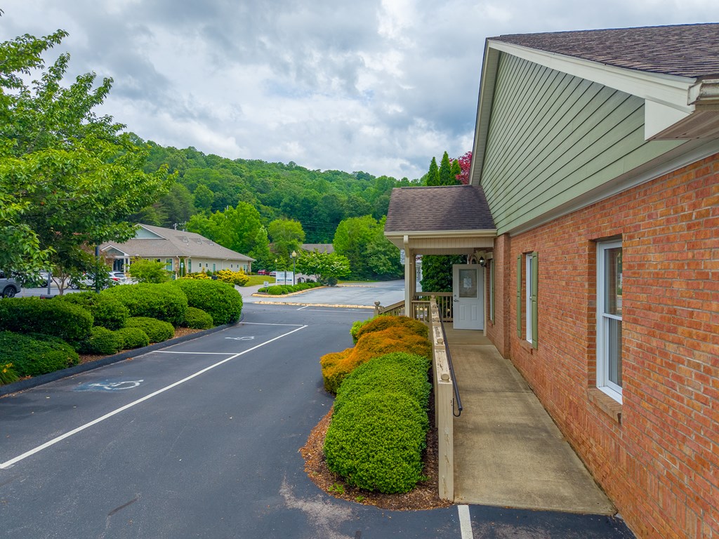 Commercial Sale in Franklin 2