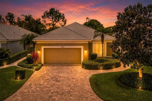 8752 52nd Dr E, BRADENTON, FL, 34211-3724 | Card Image