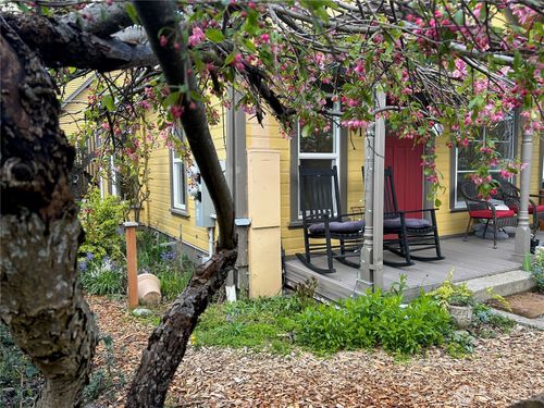 512 Ave C, Snohomish, WA, 98290 | Card Image