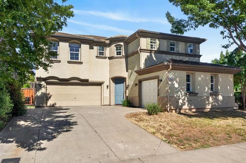 9234 Rushing Creek Way, Elk Grove, CA, 95624-4812 | Card Image