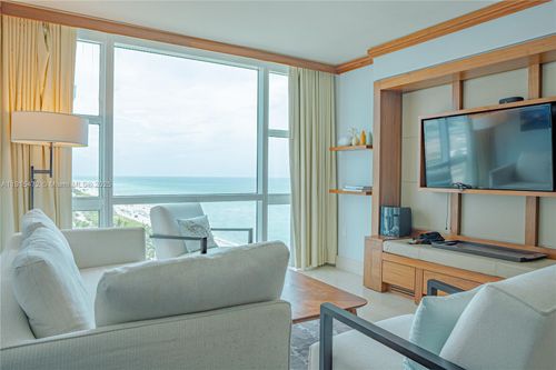 1002-6801 Collins Ave, Miami Beach, FL, 33141-3243 | Card Image
