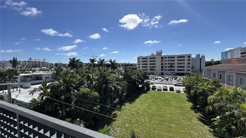 apt-403-1120 98th St, Bay Harbor Islands, FL, 33154-1865 | Card Image