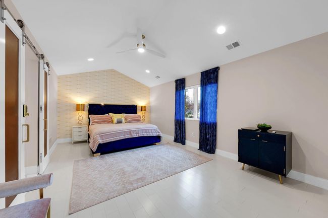 4 primary bedroom | Image 4