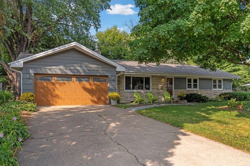 4850 Dona Ln, Golden Valley, MN, 55422-3539 | Card Image