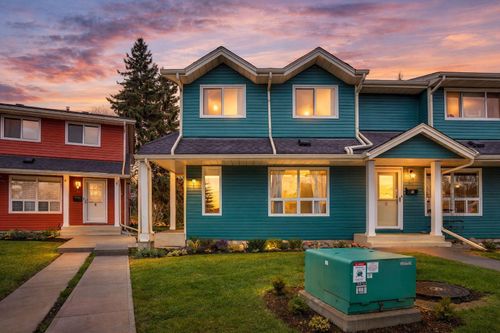 12 Queen Anne Close Se, Calgary, AB, T2J6N6 | Card Image