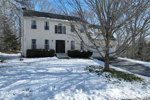 24 Ridge Crest Ln, South Kingstown, RI, 02879-7686 | Card Image