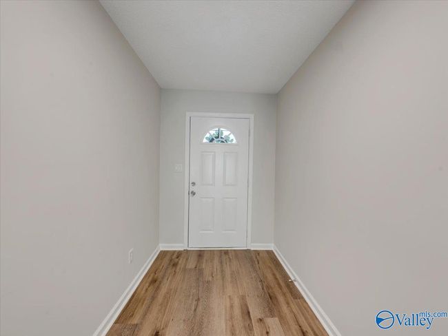 214 Shadowbrook Ln Ne, House other with 3 bedrooms, 2 bathrooms and null parking in Huntsville AL | Image 5