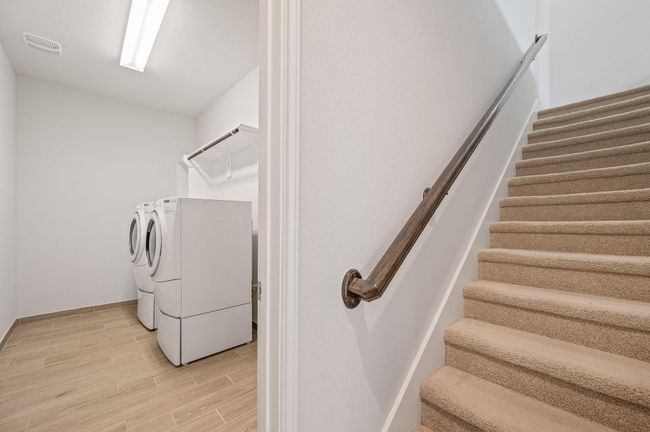 Large Utility Room | Image 30
