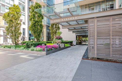 2001-1 Bedford Rd, Toronto, ON, M5R2B5 | Card Image