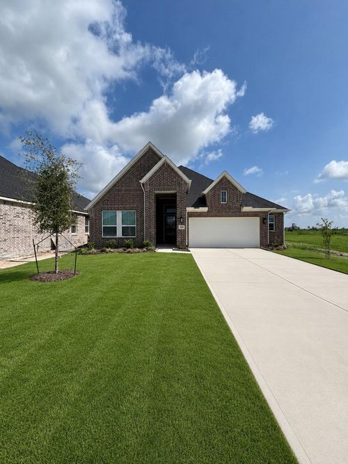 15039 Mission Ave, Mont Belvieu, TX, 77523-7407 | Card Image