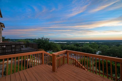 7-21461 Coyote Trl, Lago Vista, TX, 78645-4710 | Card Image
